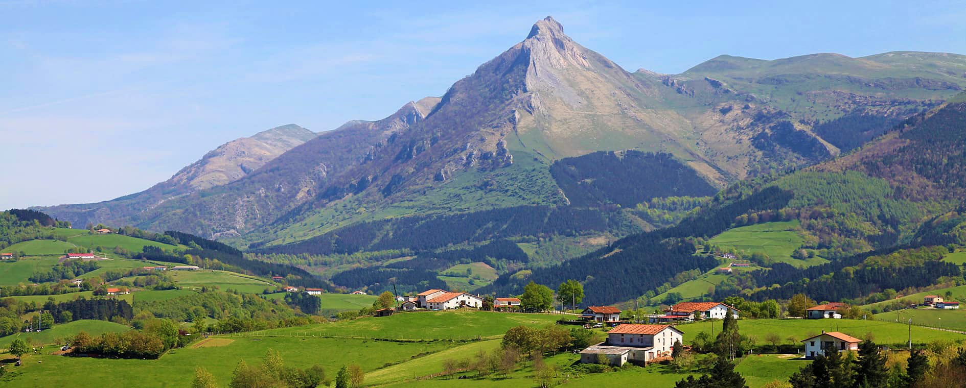 Basque Valley Basque Country: the perfect destination to enjoy your holidays